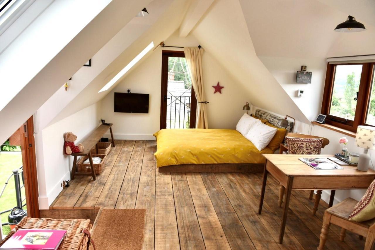 The Roost Apartamento Semley Exterior foto